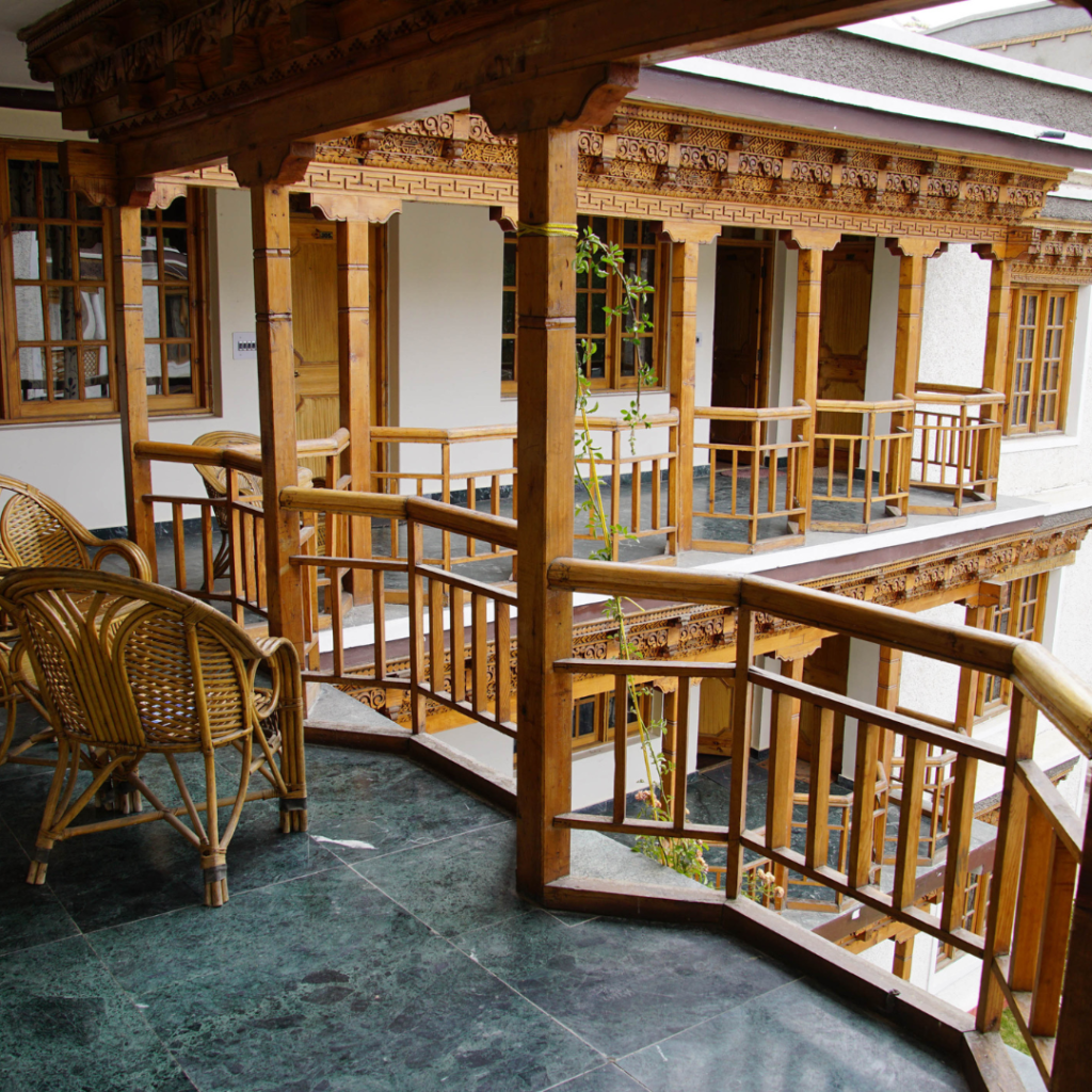 Benefits of Custom Verandas Brussels for Every Season
